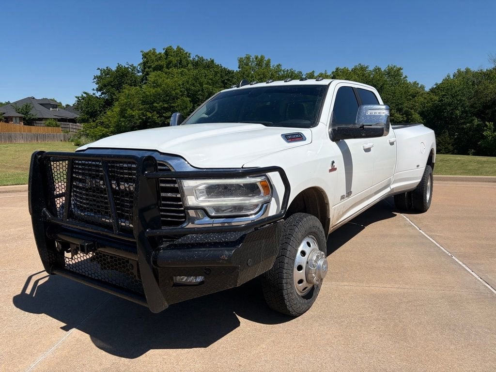 2024 RAM 3500 Laramie 4X4 Crew Cab LWB's photo