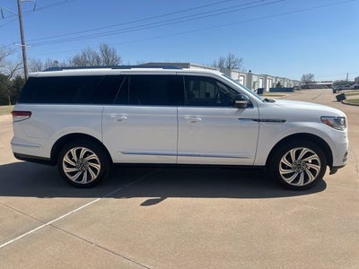 2024 Lincoln Navigator L Reserve