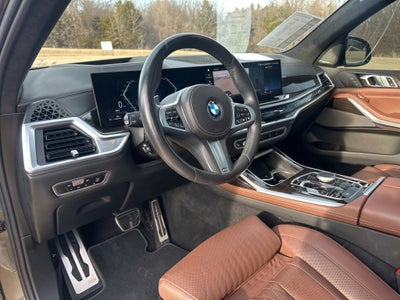 2023 BMW X7 xDrive40i