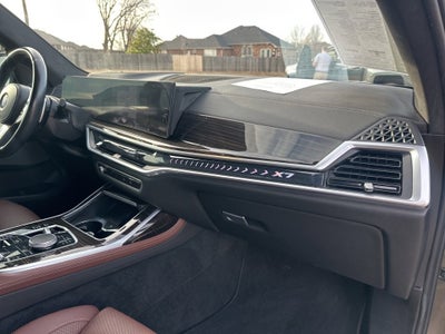 2023 BMW X7 xDrive40i