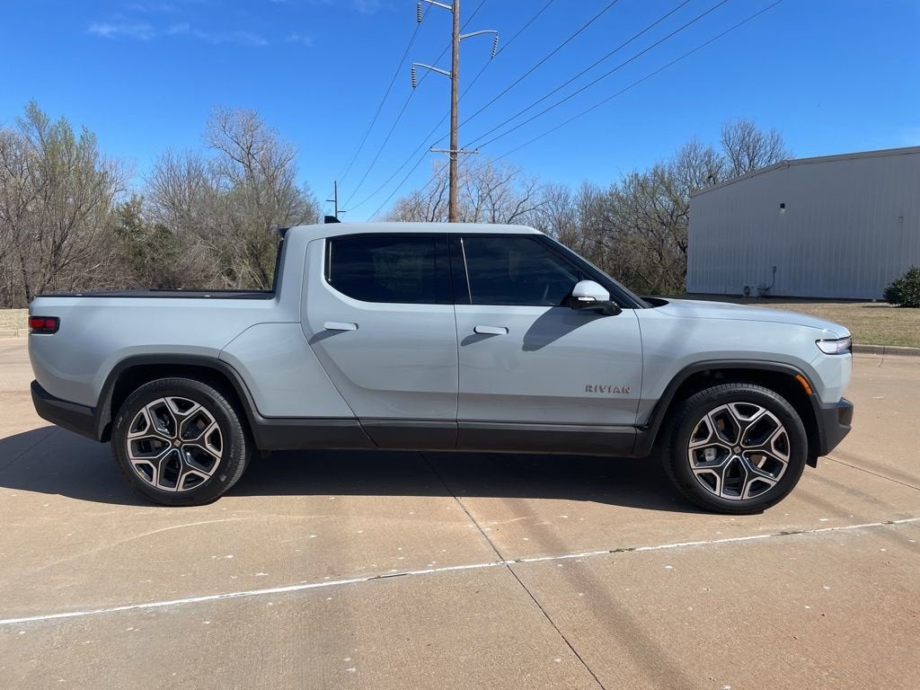 2025 RIVIAN R1T Adventure