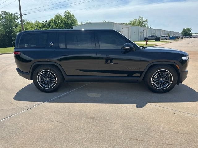 2025 RIVIAN R1S Adventure
