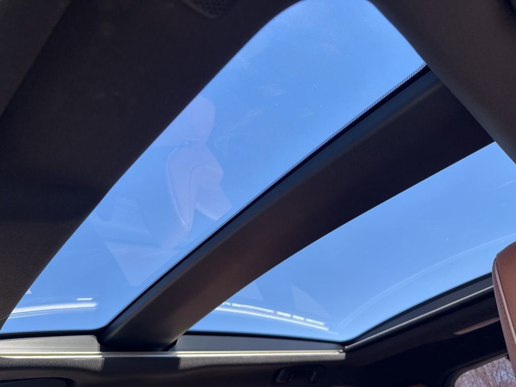 2025 Toyota Crown Signia XLE