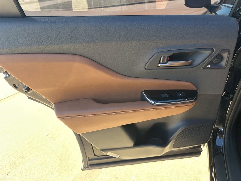 2025 Toyota Crown Signia XLE