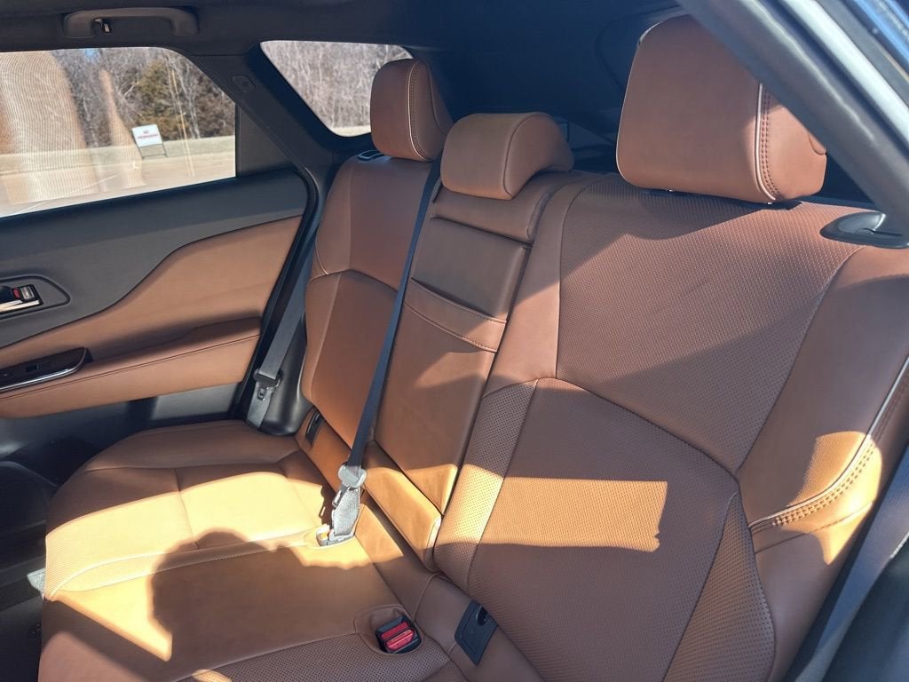 2025 Toyota Crown Signia XLE