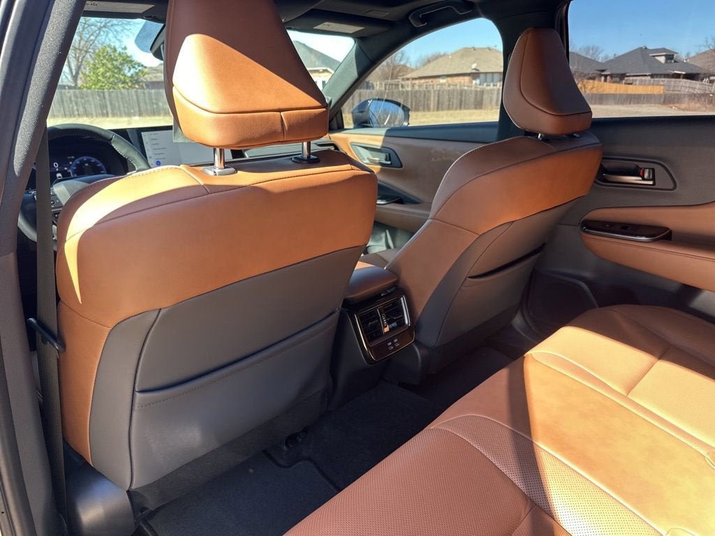 2025 Toyota Crown Signia XLE