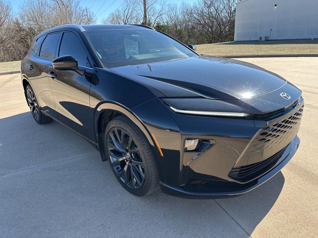 2025 Toyota Crown Signia XLE