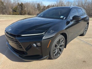 2025 Toyota Crown Signia XLE