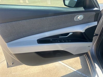 2023 Hyundai Elantra Hybrid Limited