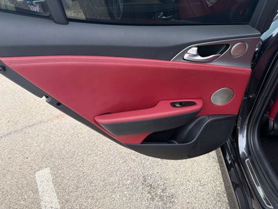 2021 Kia Stinger GT1