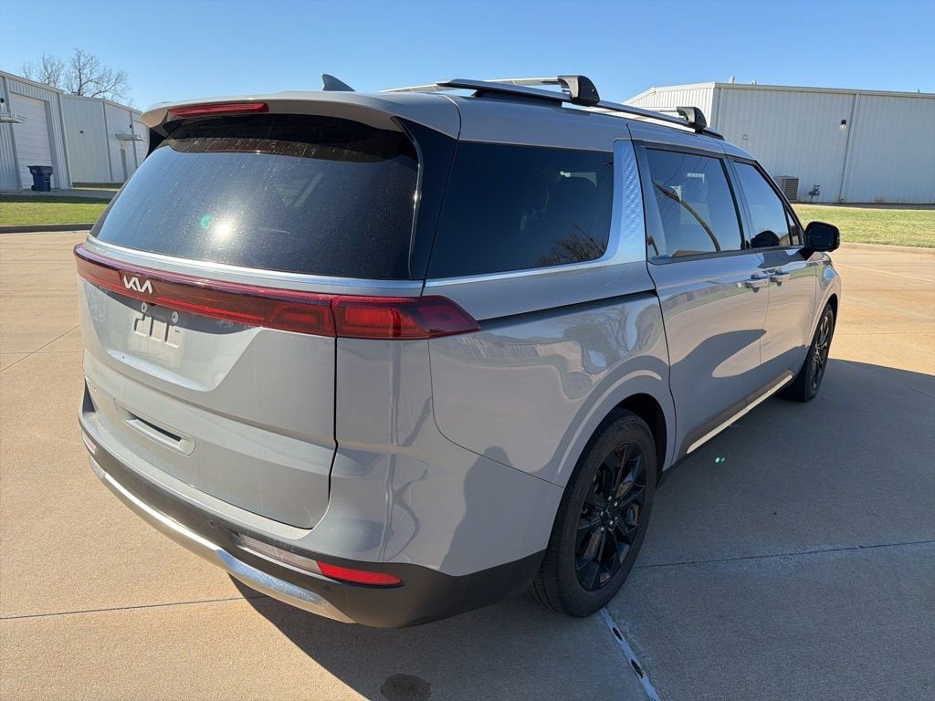 2023 Kia Carnival SX