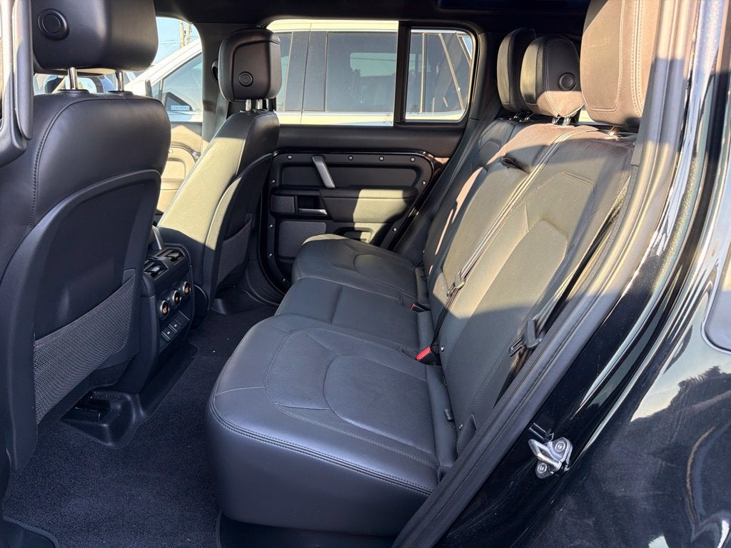 2024 Land Rover Defender V8