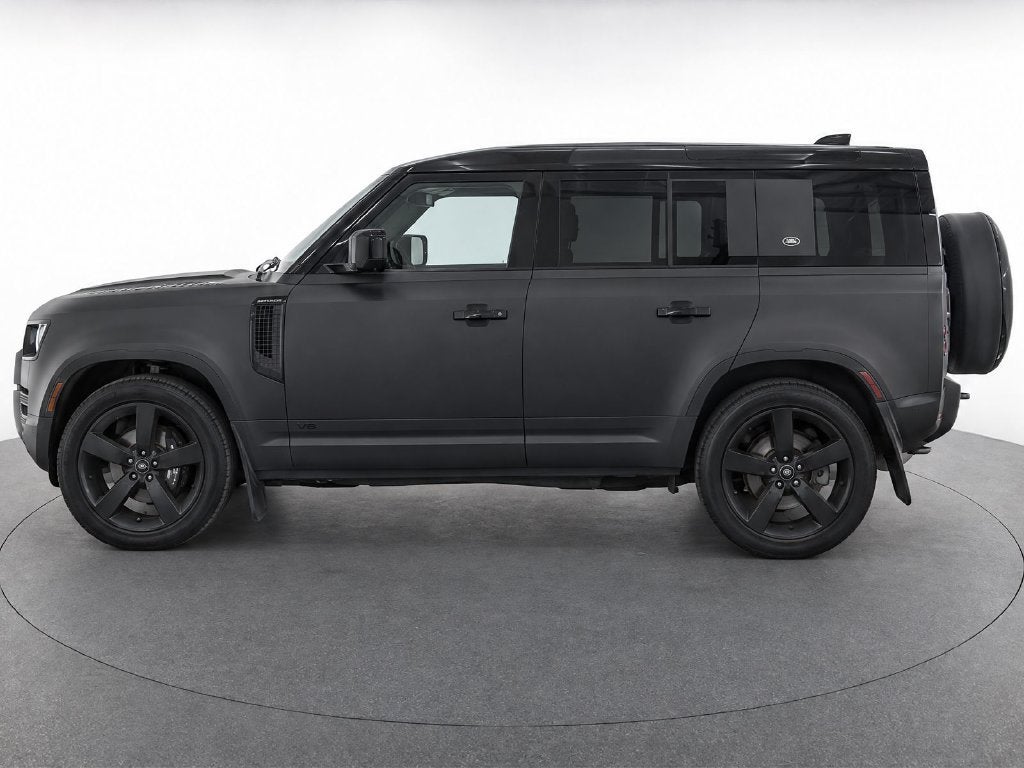 2024 Land Rover Defender V8