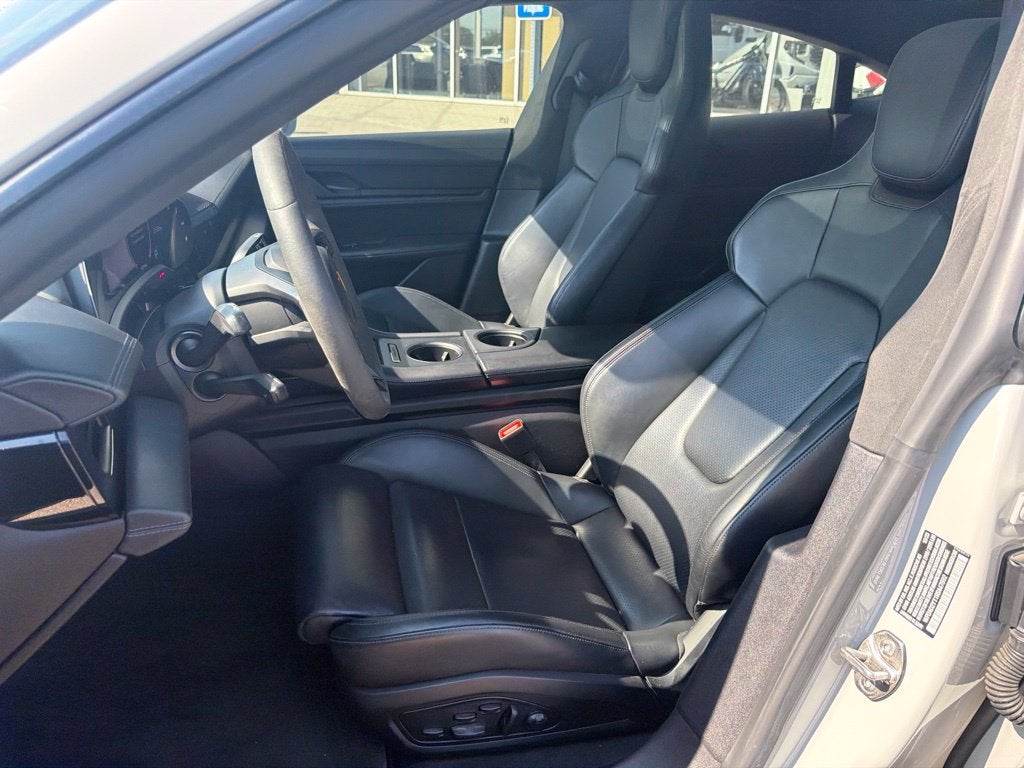 2024 Porsche Taycan GTS