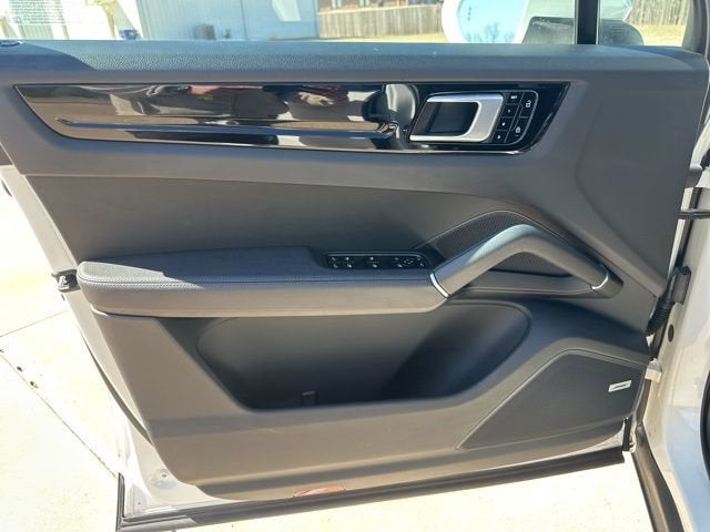 2020 Porsche Cayenne Base