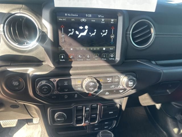 2020 Jeep Gladiator Overland