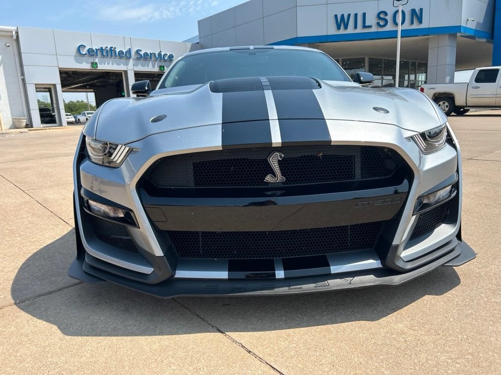 2020 Ford MUSTANG Base