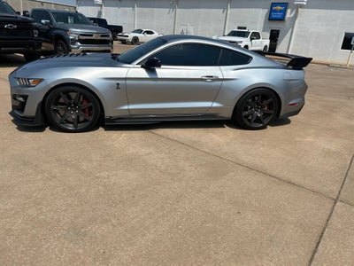 2020 Ford MUSTANG Base