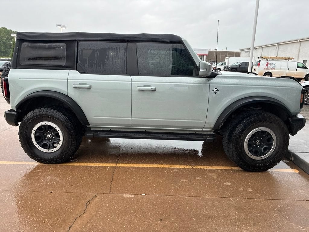 2022 Ford Bronco Base