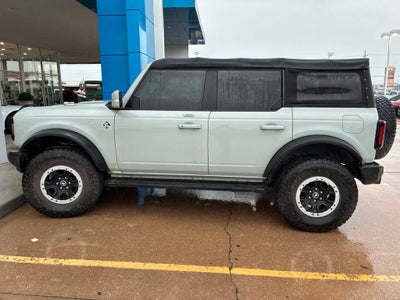 2022 Ford Bronco Base