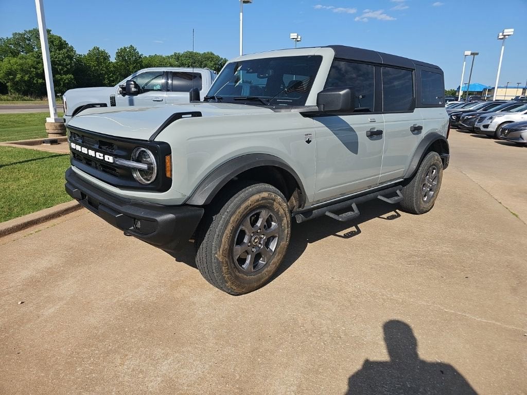 2023 Ford Bronco Base