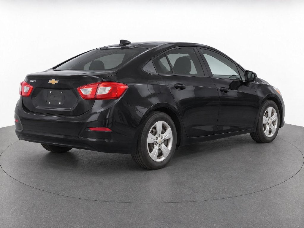 2018 Chevrolet Cruze LS