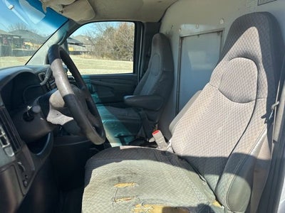 2004 Chevrolet Express Commercial Cutaway C7L