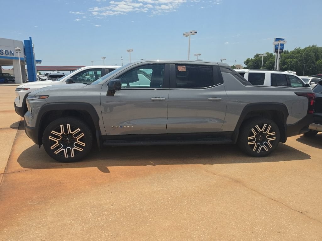 2025 Chevrolet Silverado EV Work Truck