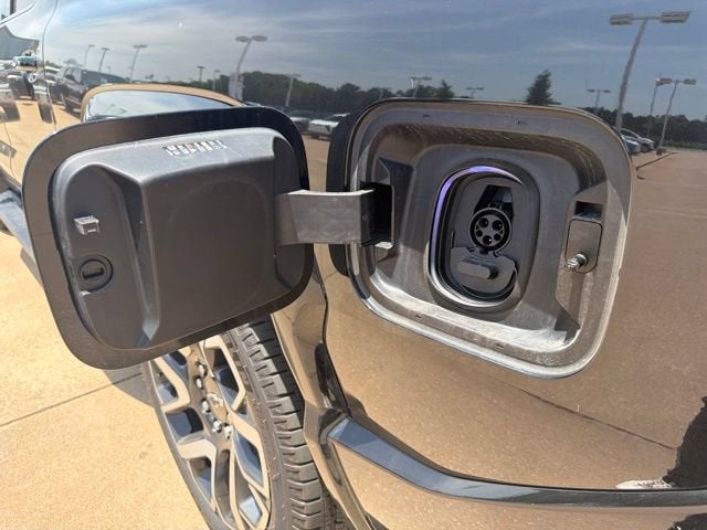 2025 Chevrolet Silverado EV RST - Max Range