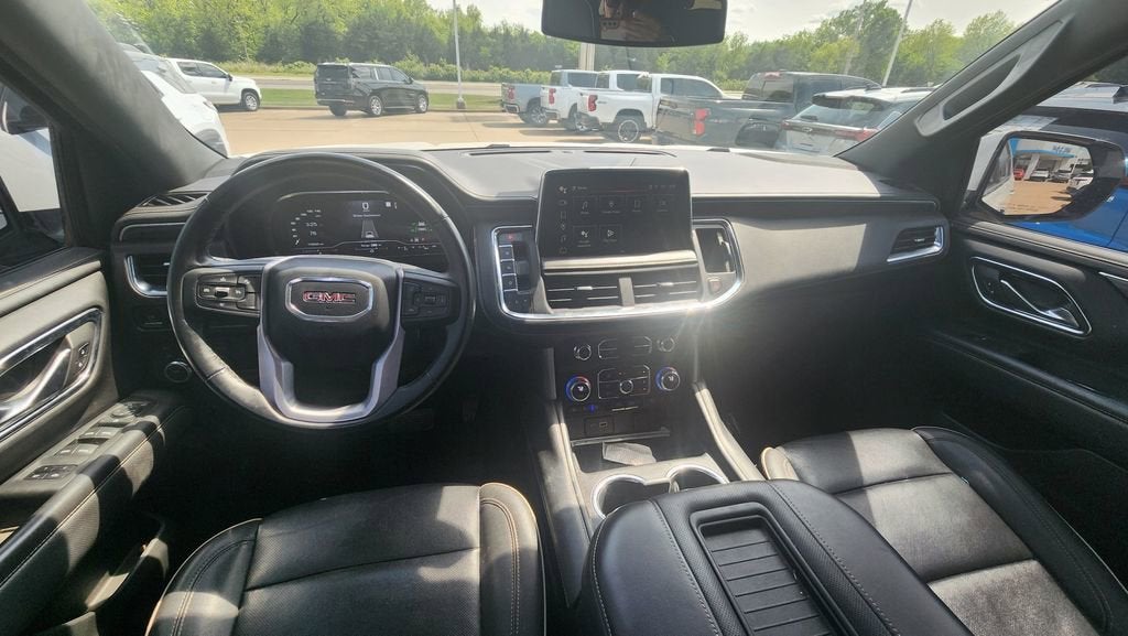 2023 GMC Yukon XL SLT