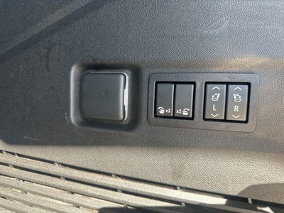 2022 GMC Yukon XL AT4