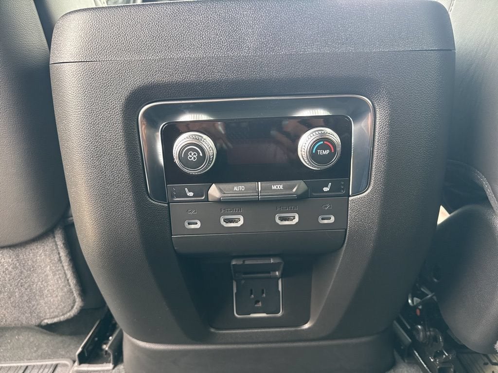 2024 GMC Yukon XL Denali Ultimate
