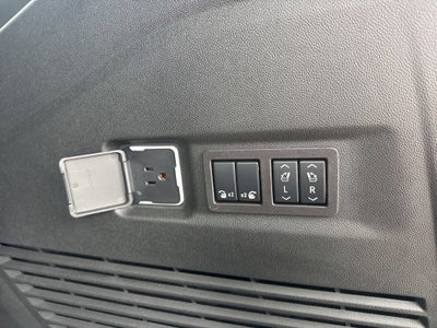 2024 GMC Yukon XL Denali Ultimate