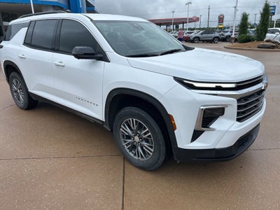 2024 Chevrolet Traverse LT