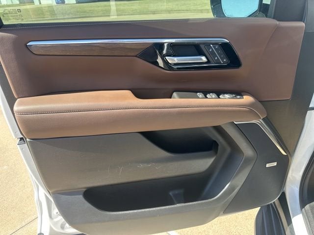 2025 Chevrolet Suburban High Country