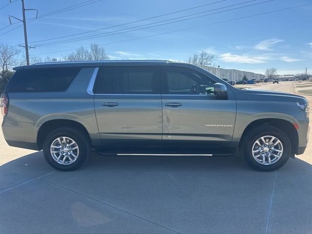 2024 Chevrolet Suburban LT