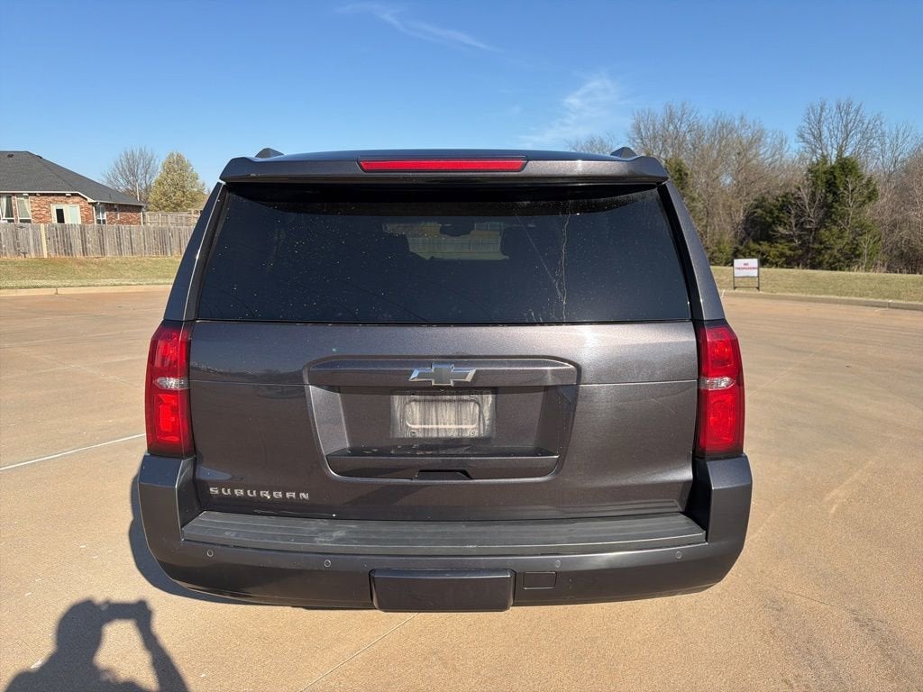 2016 Chevrolet Suburban LT
