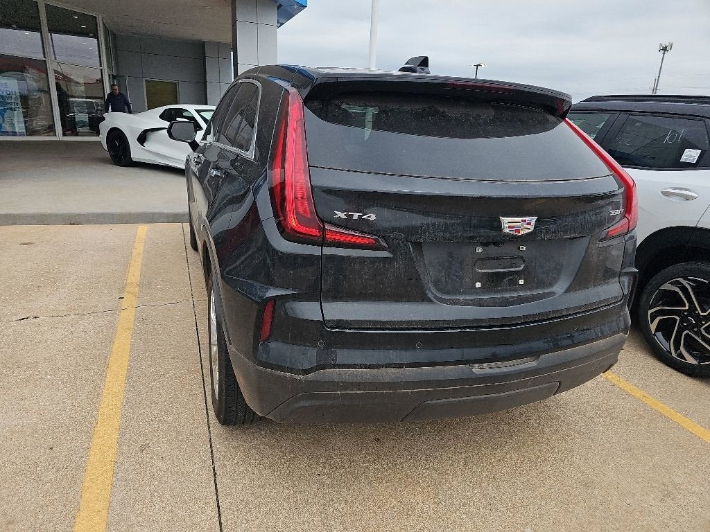 2024 Cadillac XT4 Luxury