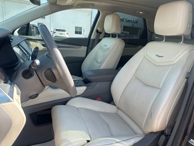 2017 Cadillac XT5 Luxury FWD