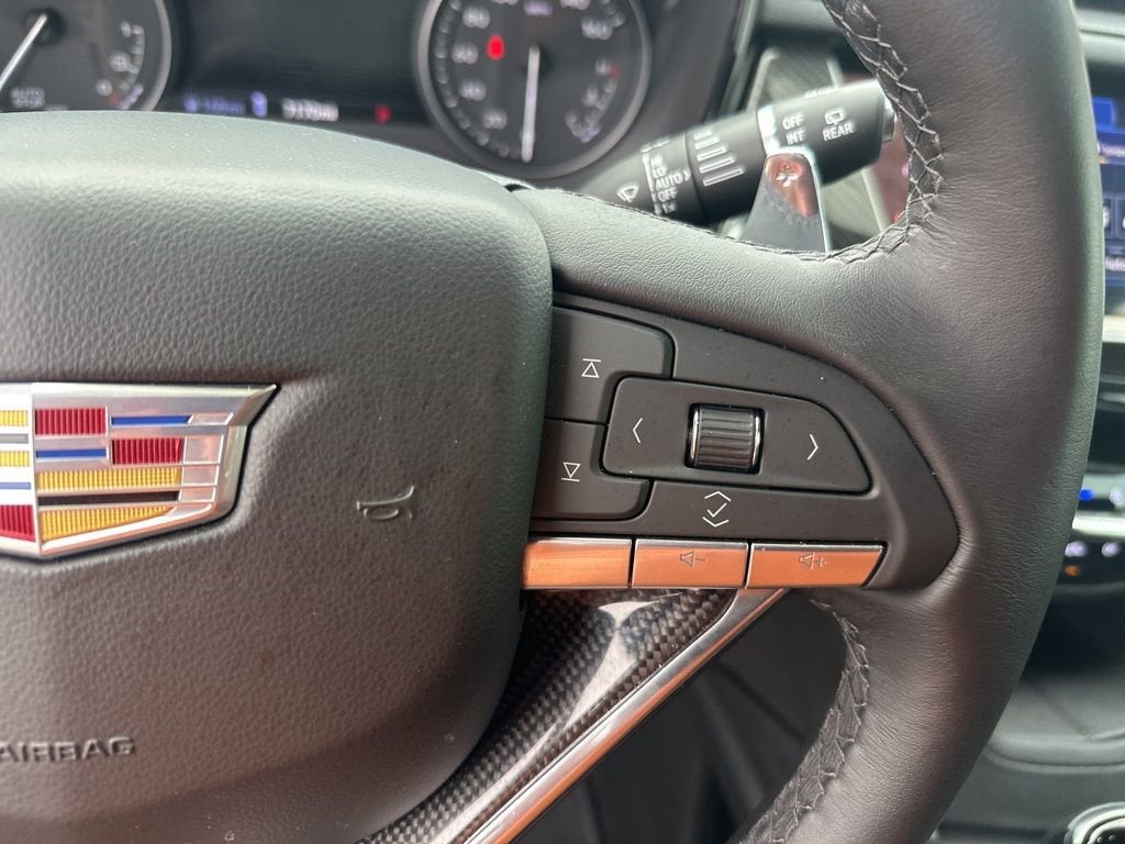 2025 Cadillac XT6 Sport