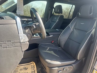 2025 Cadillac Escalade ESV Premium Luxury