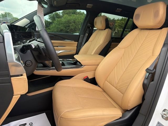 2025 Cadillac ESCALADE IQ Luxury 2