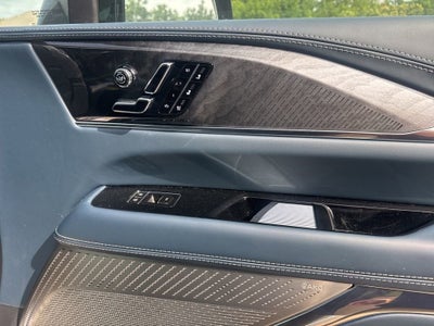 2025 Cadillac ESCALADE IQ Luxury 2
