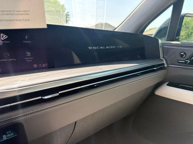 2026 Cadillac ESCALADE IQ Sport
