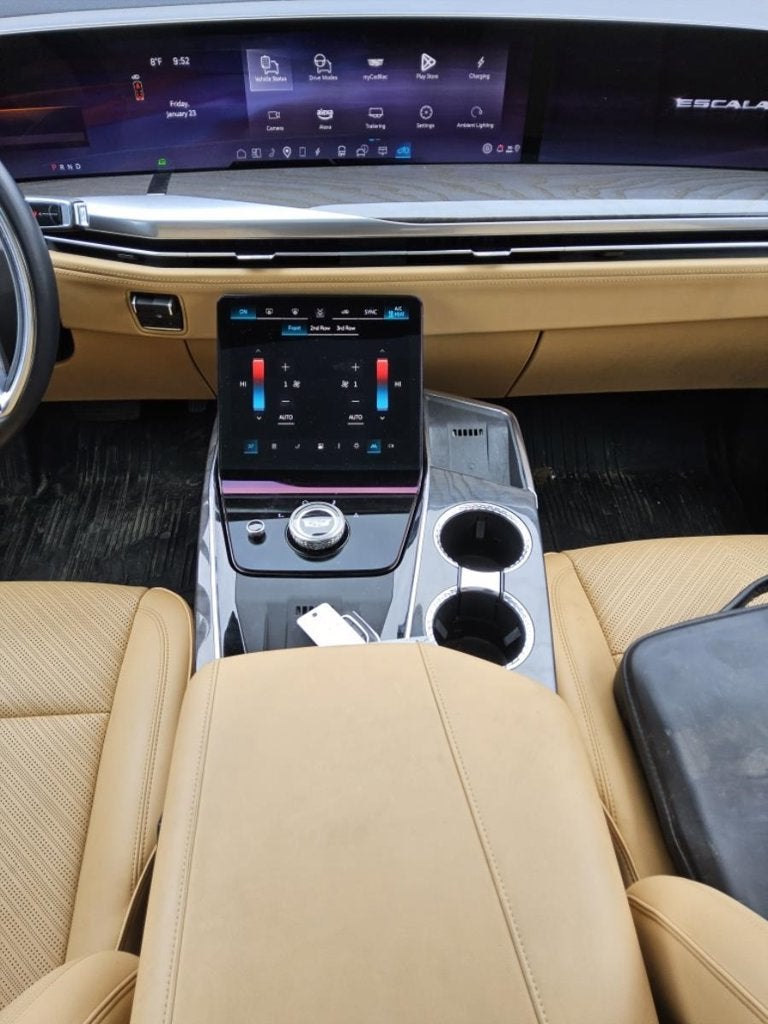 2025 Cadillac ESCALADE IQ Sport 2