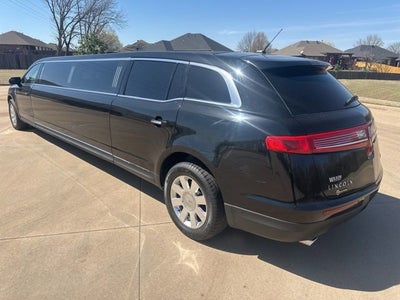 2019 Lincoln MKT Base