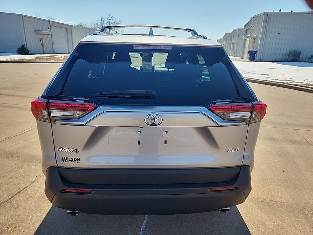 2024 Toyota RAV4 XLE