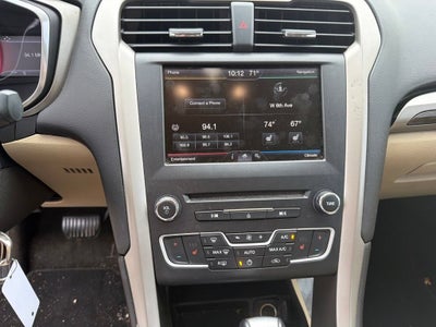 2016 Ford Fusion SE