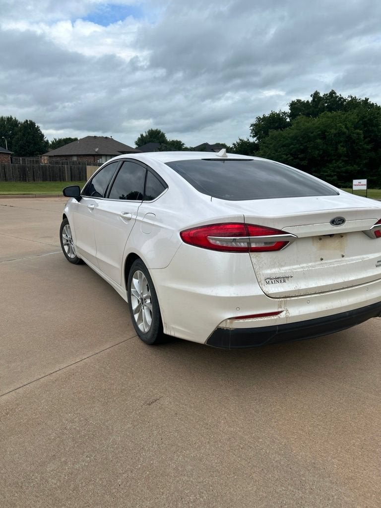 2020 Ford Fusion SE