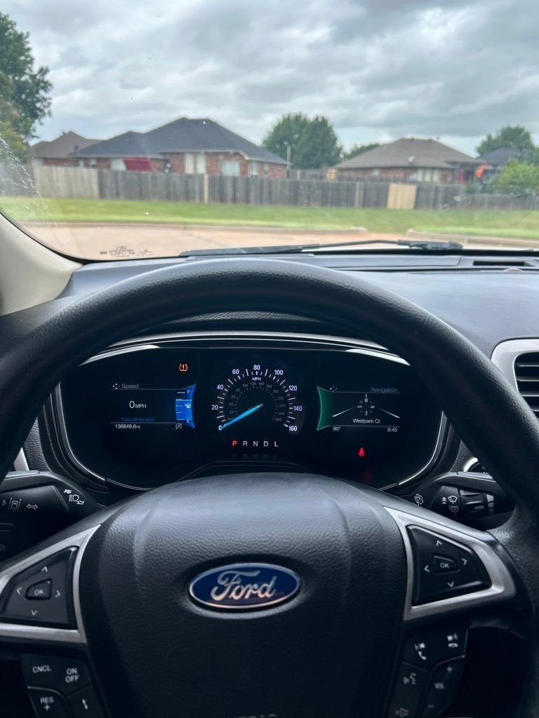 2020 Ford Fusion SE